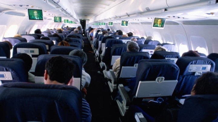 Τι πρέπει να γνωρίζουν όσοι ταξιδεύουν με αεροπλάνο – Ο “δεκάλογος” της Κομισιόν