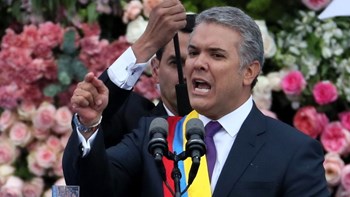 Ο Ιβάν Ντούκε ορκίστηκε πρόεδρος της Κολομβίας