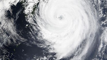 Ο Shanshan “απειλεί” τις ανατολικές ακτές της Ιαπωνίας