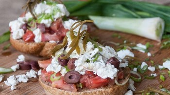 Κάνει θραύση στην Αυστρία ο κρητικός ντάκος