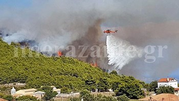 Καλύτερη εικόνα παρουσιάζουν τα δύο πύρινα μέτωπα στη Ζάκυνθο – Ολονύχτια μάχη με τις φλόγες έδωσε η Πυροσβεστική