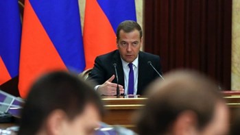 Μεντβέντεφ: Κλιμάκωση κυρώσεων σε βάρος της Ρωσίας σημαίνει κήρυξη οικονομικού πολέμου