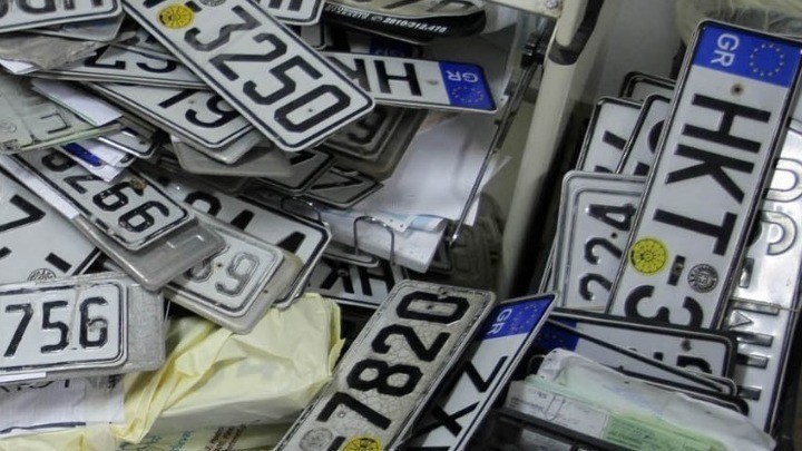 Επιστρέφονται πινακίδες και άδειες οδήγησης και κυκλοφορίας