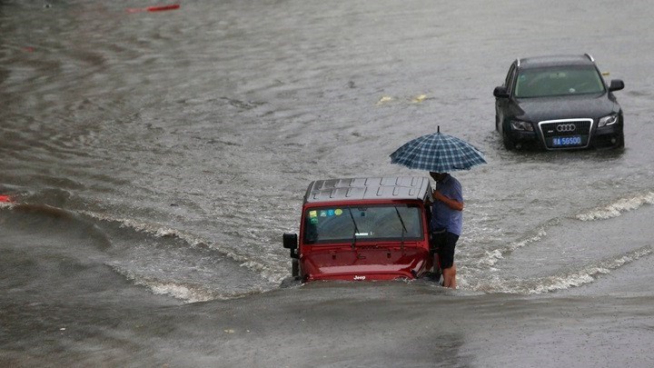 Καταστροφικές οι πλημμύρες στην Κίνα – Τουλάχιστον 86 νεκροί,13 αγνοούμενοι