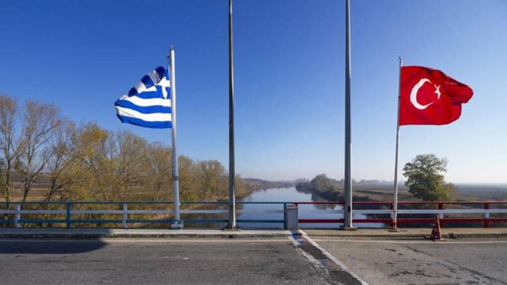 Σκληρό μήνυμα του ΓΕΕΘΑ στην Άγκυρα με φόντο την κράτηση των δύο Ελλήνων στρατιωτικών- Τι αναφέρει η εντολή προς όλα τα επιτελεία του Στρατού