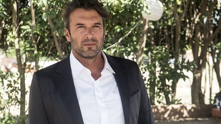 Γερή είσοδος Βλοντάκη στη «Γυναίκα χωρίς όνομα» – Τα πρώτα κλικ μόνο στο enikos.gr