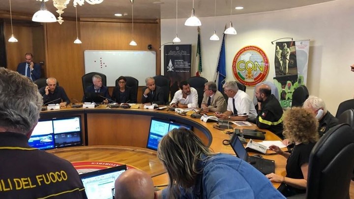 Για τουλάχιστον 30 νεκρούς στη Γένοβα κάνει λόγο ο Ματέο Σαλβίνι