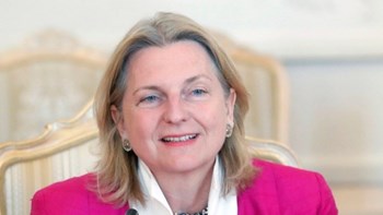 Το ”παρών” θα δώσει ο Πούτιν στο γάμο της υπουργού εξωτερικών της Αυστρίας