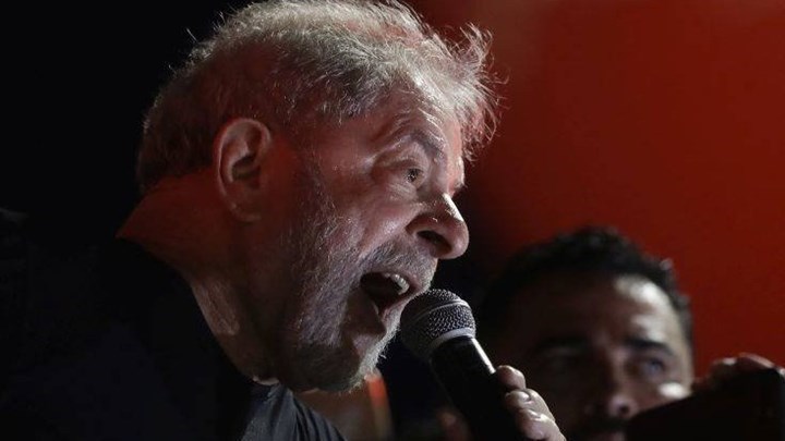 Βραζιλία: Κατατέθηκε και επίσημα η υποψηφιότητα του φυλακισμένου Λούλα στις προεδρικές εκλογές