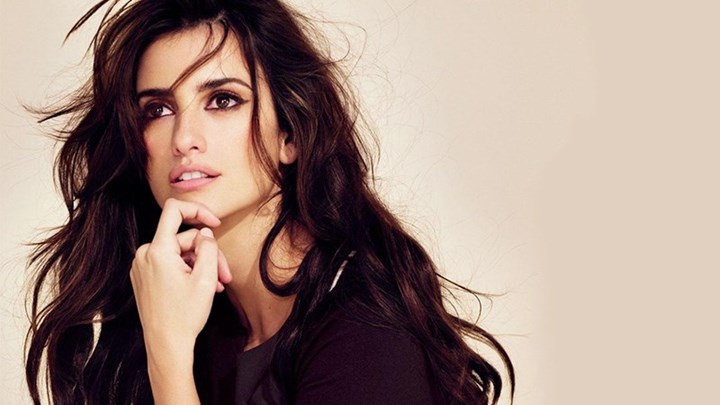 Στο πλευρό μεταναστών η Πενέλοπε Κρουζ: Δεν μπορούμε να τους γυρίσουμε την πλάτη