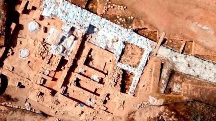 Νέα αρχαιολογικά ευρήματα στην ακρόπολη της αρχαίας Πάφου – ΦΩΤΟ