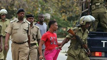 Εντολή σύλληψης και των 1600 κατοίκων ενός χωριού στην Τανζανία