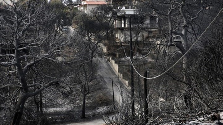 Απαντήσεις σε πέντε ερωτήματα αναζητούν οι εισαγγελικές Αρχές για την τραγωδία στο Μάτι