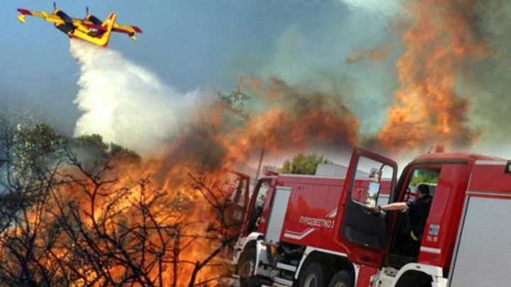 Σε «κόκκινο» συναγερμό τέθηκαν Αττική και Εύβοια για υψηλό κίνδυνο πυρκαγιάς