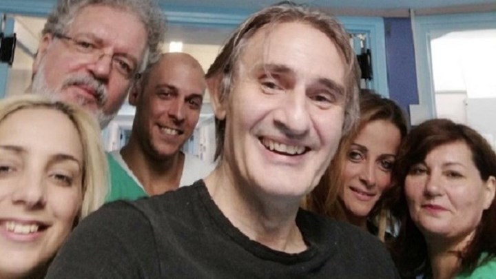 Ο Άκης είναι καλά – Η πρώτη σέλφι!