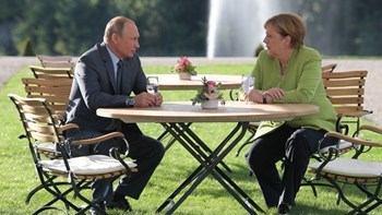 Μέρκελ: Απαραίτητη η συνεργασία με τη Ρωσία, ενόψει των πολλών πολύ σοβαρών συγκρούσεων παγκοσμίως,