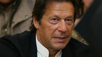 Ο νέος πρωθυπουργός του Πακιστάν εξήγγειλε λιτότητα – Πρώτη του ενέργεια η πώληση των αλεξίσφαιρων κυβερνητικών οχημάτων