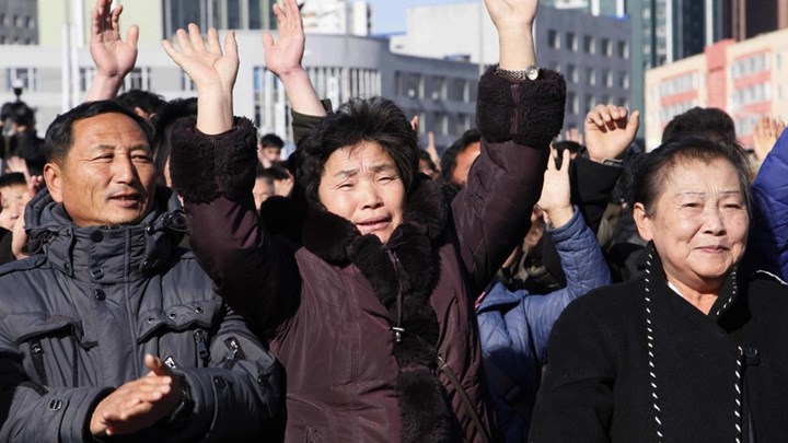 Νοτιοκορεάτες περνούν τα σύνορα για να συναντηθούν με συγγενείς τους από την Βόρεια Κορέα