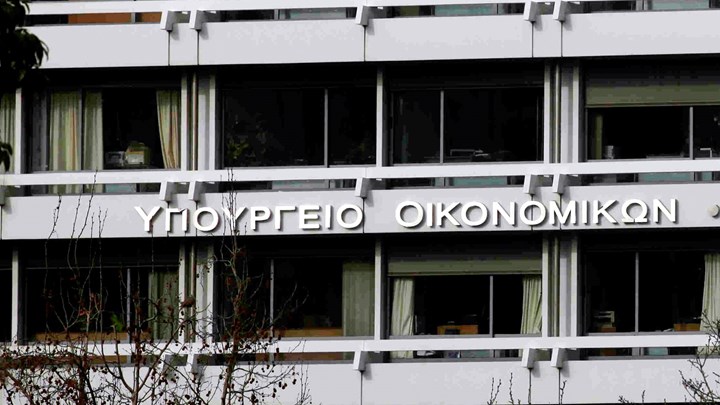 ΥΠΟΙΚ: Τον Οκτώβριο τα αναδρομικά σε 250.000 ένστολους