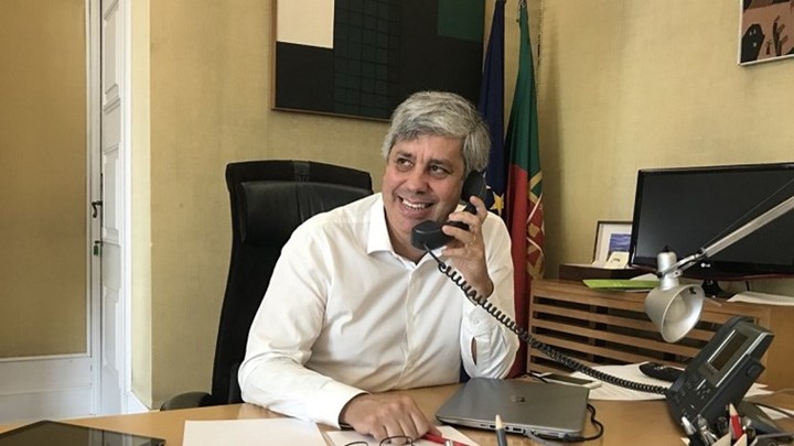 Συγχαρητήρια Σεντένο στον Τσακαλώτο για την έξοδο από τα μνημόνια – ΦΩΤΟ