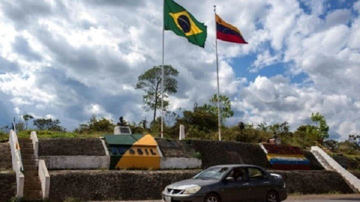 Η Βραζιλία εξετάζει το κλείσιμο των συνόρων με τη Βενεζουέλα