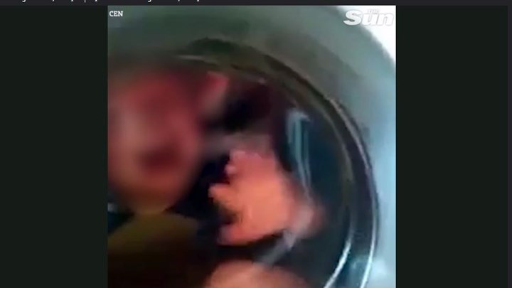 Βίντεο που σοκάρει – Μπέιμπι σίτερ έκλεισε 2χρονο αγοράκι σε πλυντήριο