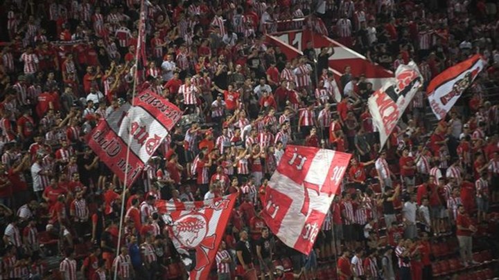 Live: Ολυμπιακός – Μπέρνλι 1-0 (19′)