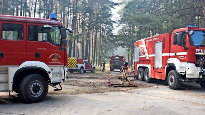 Μεγάλη πυρκαγιά στα νότια του Πότσδαμ στην Γερμανία – Εκκενώθηκαν κοινότητες