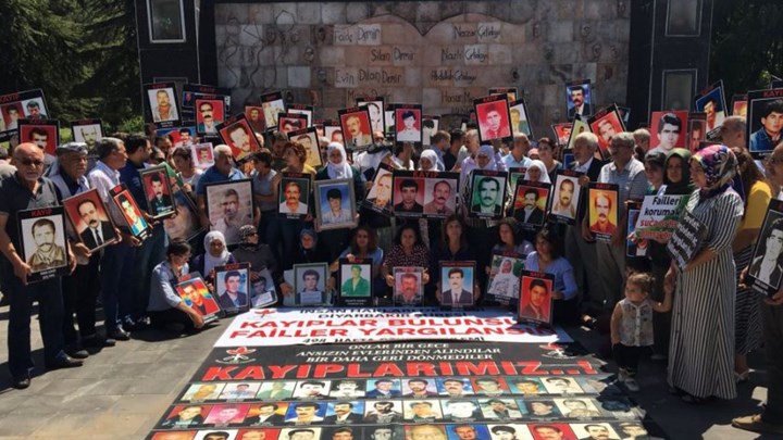 Τουρκία – Η αστυνομία διέλυσε τη διαδήλωση των «Μητέρων του Σαββάτου» – Τουλάχιστον 20 συλλήψεις