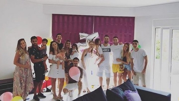 Πάρτι γενεθλίων με τους συμπαίκτες του για τον Λιβάγια – ΦΩΤΟ