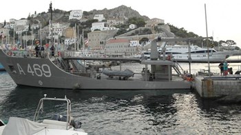 Στην Ύδρα καταπλέει η υδροφόρα Στυμφαλία