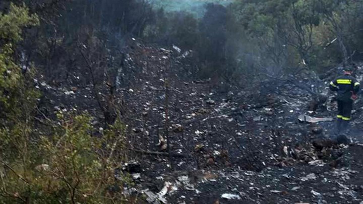 Νέες φωτογραφίες από το σημείο της πτώσης του αεροσκάφους της Πολεμικής Αεροπορίας