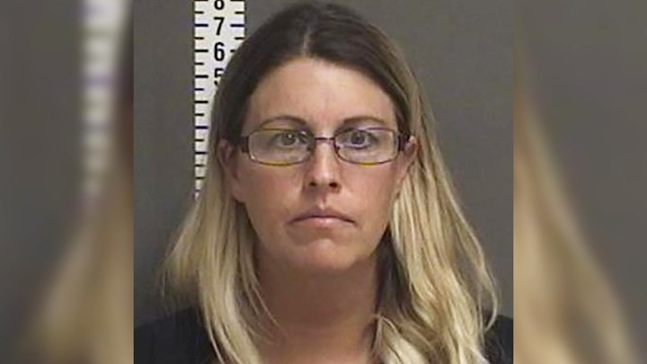 Δασκάλα ομολόγησε ότι έκανε σεξ με μαθητές της – Την αποκαλούσαν Κιμ Καρντάσιαν και τους έστελνε καυτές φωτογραφίες και βίντεο – ΦΩΤΟ