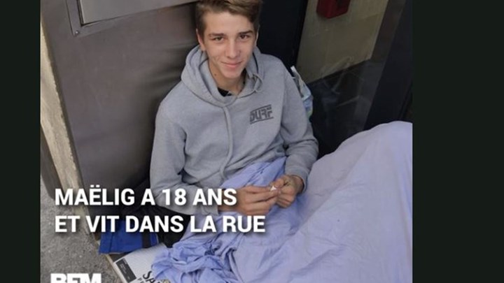Η ιστορία ενός 18χρονου άστεγου που συγκινεί τη Γαλλία – ΒΙΝΤΕΟ