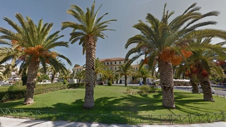 Επιδειξίας προκαλεί αναστάτωση στα Χανιά – Τον αναζητούν οι αρχές