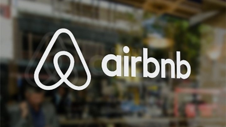 Airbnb: Ποιοι ιδιοκτήτες ακινήτων απειλούνται με πρόστιμο 5.000 ευρώ