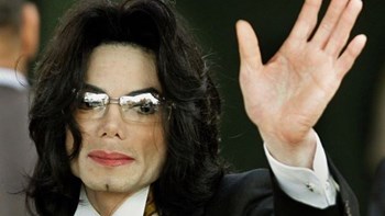 Τίμησαν τον Μάικλ Τζάκσον ανήμερα των γενεθλίων του – ΒΙΝΤΕΟ