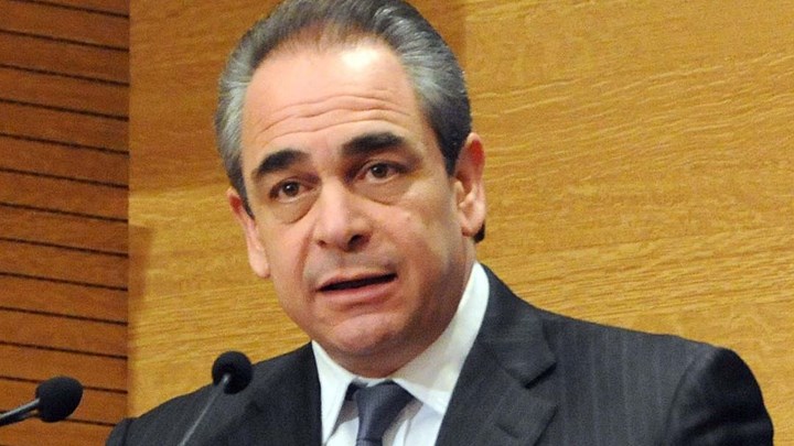 Επαναφορά του κατώτατου μισθού στα 751 ευρώ προτείνουν τα Επιμελητήρια