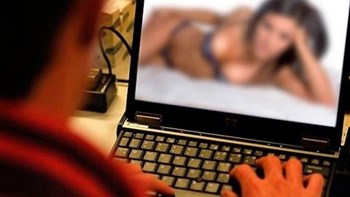 Έπεσε στην παγίδα που έστησε ο ίδιος: Συνελήφθη 38χρονος που εκβίαζε την ερωμένη του με «ροζ βίντεο»