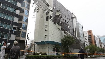 Τουλάχιστον έξι νεκροί από τον ισχυρό τυφώνα στην Ιαπωνία