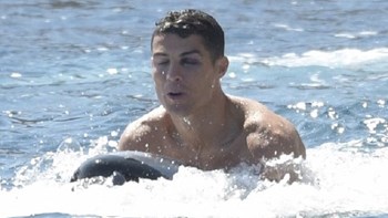 Με μαυρισμένο μάτι ο Ρονάλντο σε ρομαντική απόδραση με τη σύντροφό του – ΦΩΤΟ