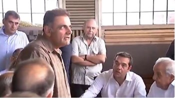 Το «ευχαριστώ» του Αλέξη Τσίπρα στους ψαράδες που έδωσαν μάχη για να σώσουν ζωές στο Μάτι – ΒΙΝΤΕΟ