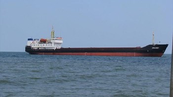 Προσάραξε στην Εύβοια φορτηγό πλοίο