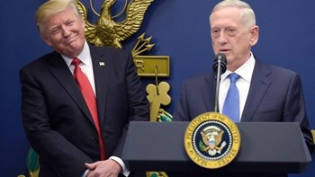 Σε δύσκολη θέση ο υπουργός Άμυνας των ΗΠΑ- Αφορμή τα περιφρονητικά σχόλια  για τον Τραμπ