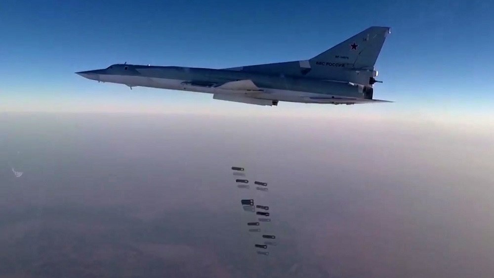 Ρωσικά μαχητικά βομβάρδισαν “τρομοκρατικούς στόχους” στην Ιντλίμπ – BINTEO