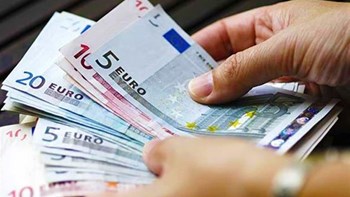 Αυξήθηκαν οι οφειλέτες στην Εφορία τον Ιούλιο