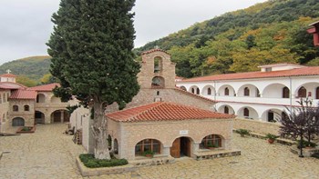 Προσκυνητής της Ιεράς Μονής Δαμάστας έπεσε από γέφυρα