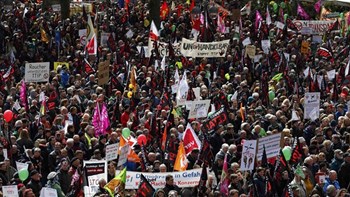 Διαμαρτυρία στο Ανόβερο για τις διατάξεις αντιτρομοκρατικού νομοσχεδίου