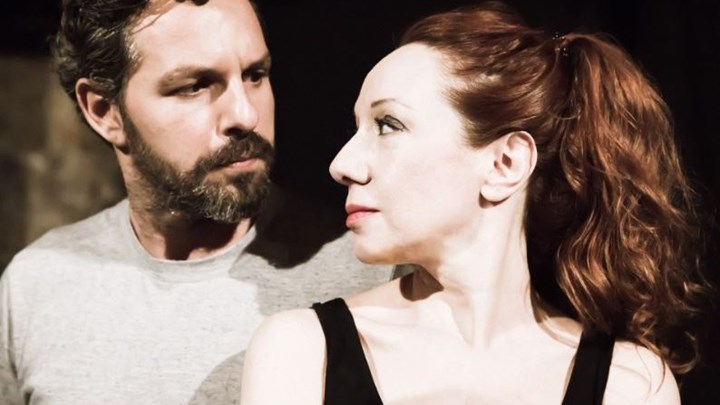 Οι πρώτες φωτογραφίες του φιλόδοξου «Ανατόλ» που έρχεται στο «Αλκμήνη»