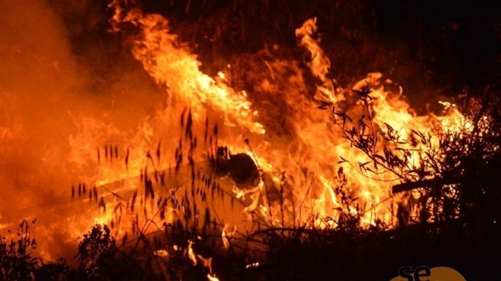 Φωτιά έξω από τη Θεσσαλονίκη-Έκλεισε η Εγνατία Οδός